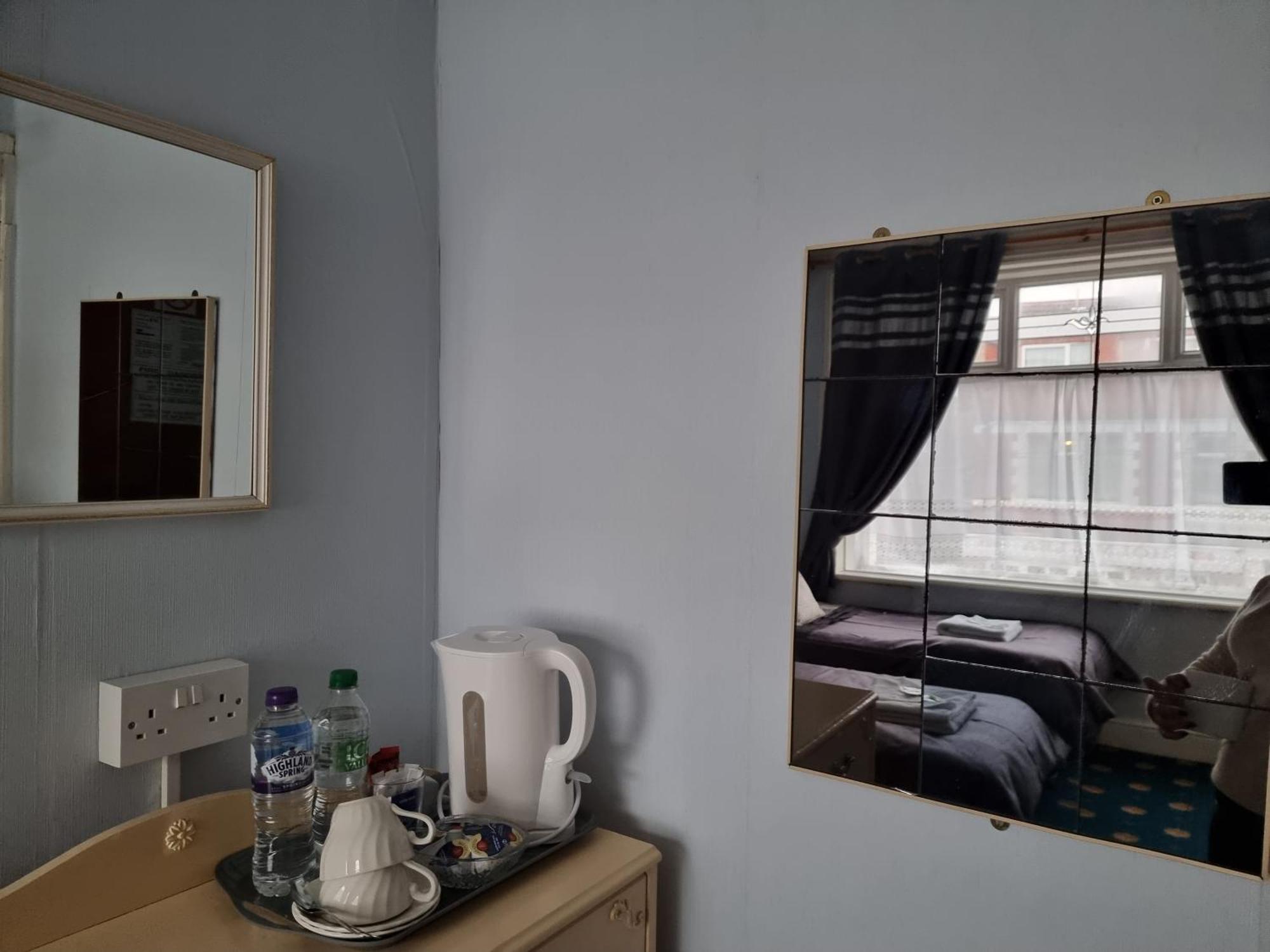 The Glen Stuart Hotel ブラックプール 部屋 写真