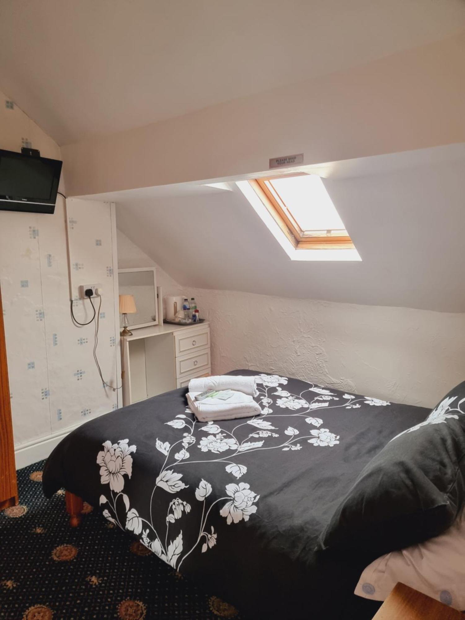 The Glen Stuart Hotel ブラックプール 部屋 写真
