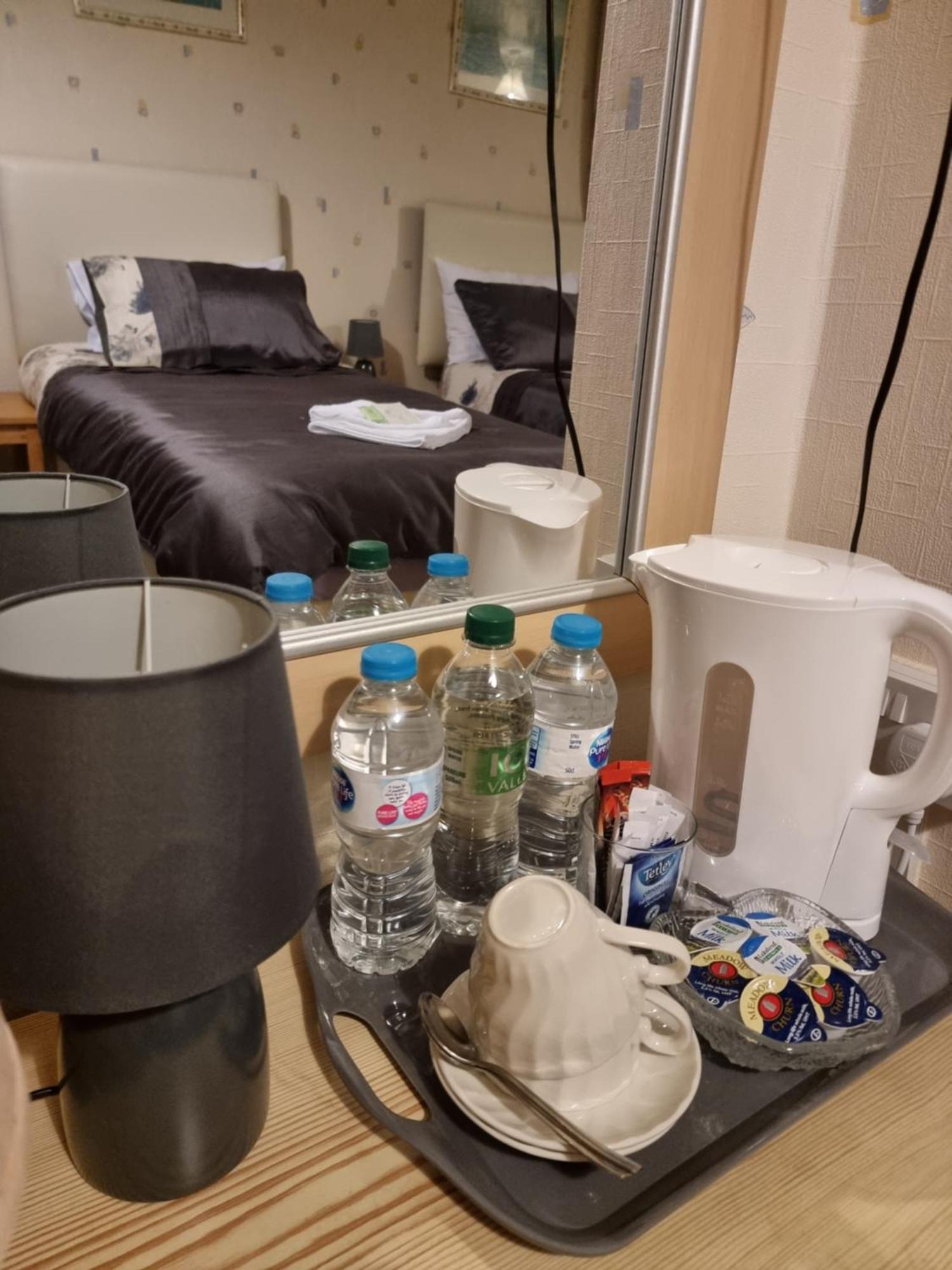 The Glen Stuart Hotel ブラックプール 部屋 写真